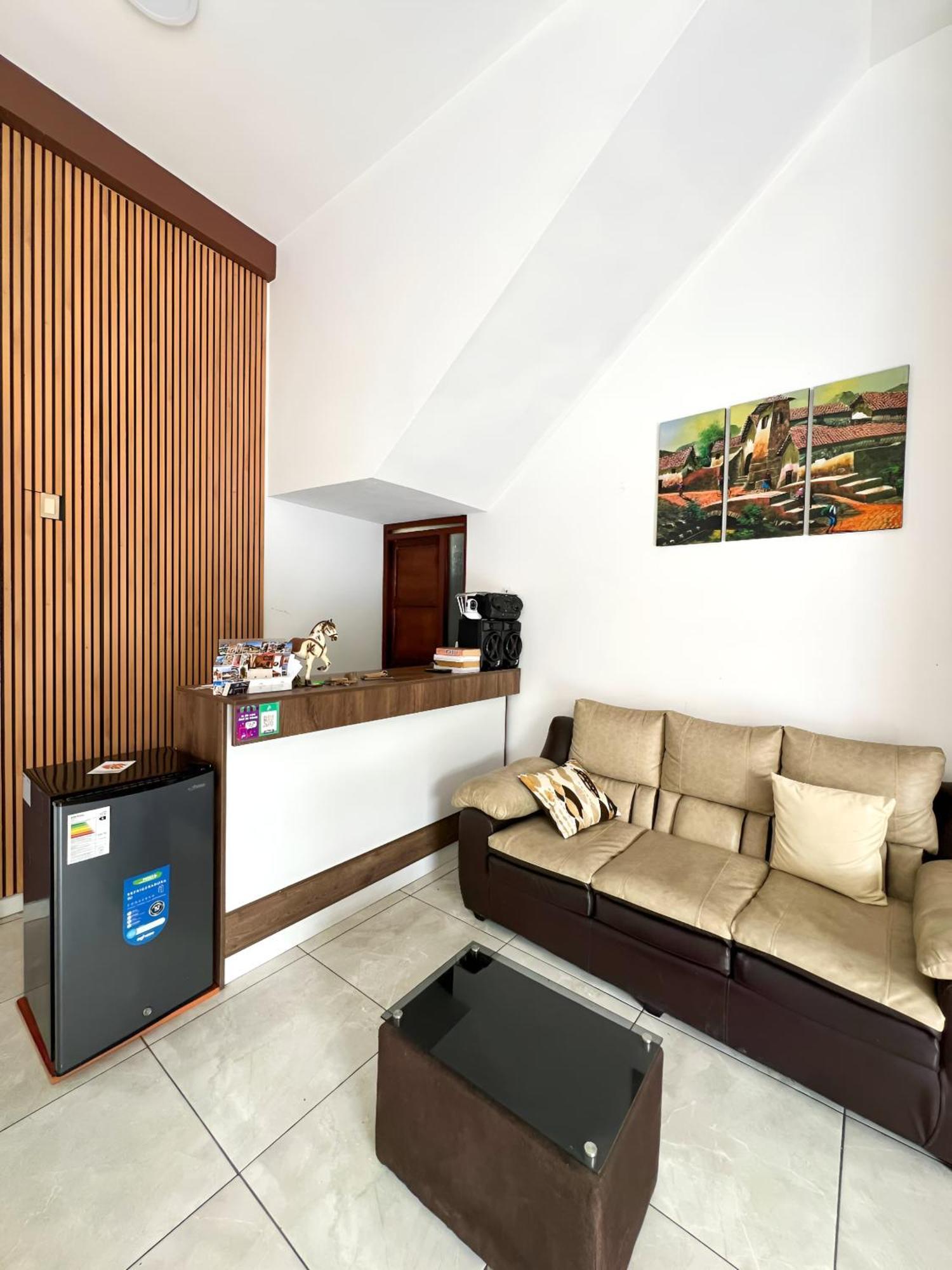 איאקוצ'ו Golden Paris Hotel "Descuentos Junio" מראה חיצוני תמונה